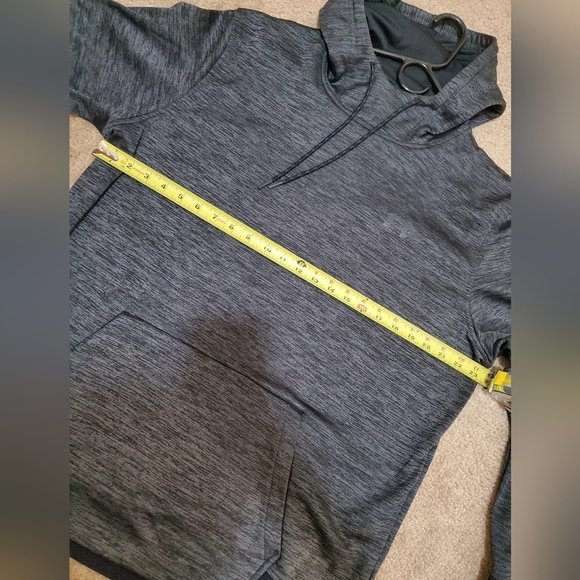 Men Black Under Armour Sweatshirt - Picture 10 of 14